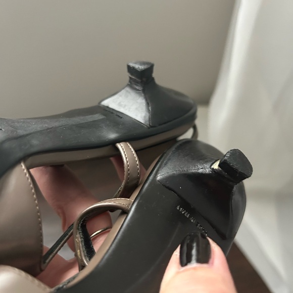 Vintage Prada Patent leather heels - Picture 4 of 6